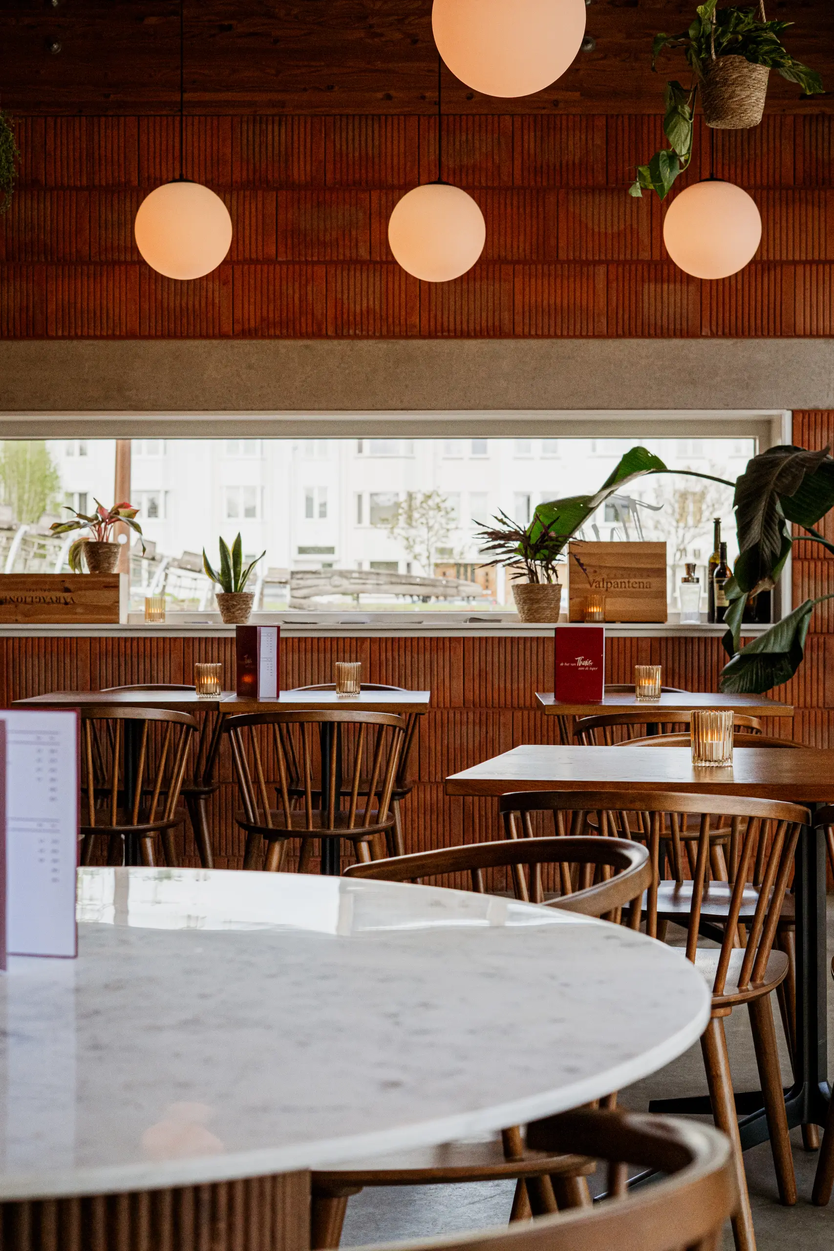 THUIS_AAN_LOPER_APRIL-196